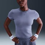 NikeCourt Advantage Dri-FIT Kısa Kollu Kadın Tenis Üstü