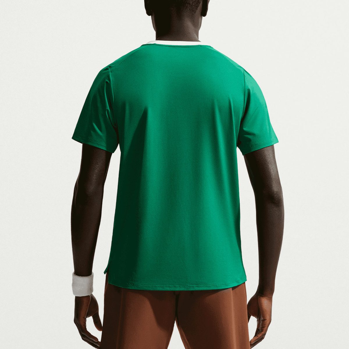Nike Court Advantage Dri-FIT Erkek Tenis Tişörtü - Görsel 2