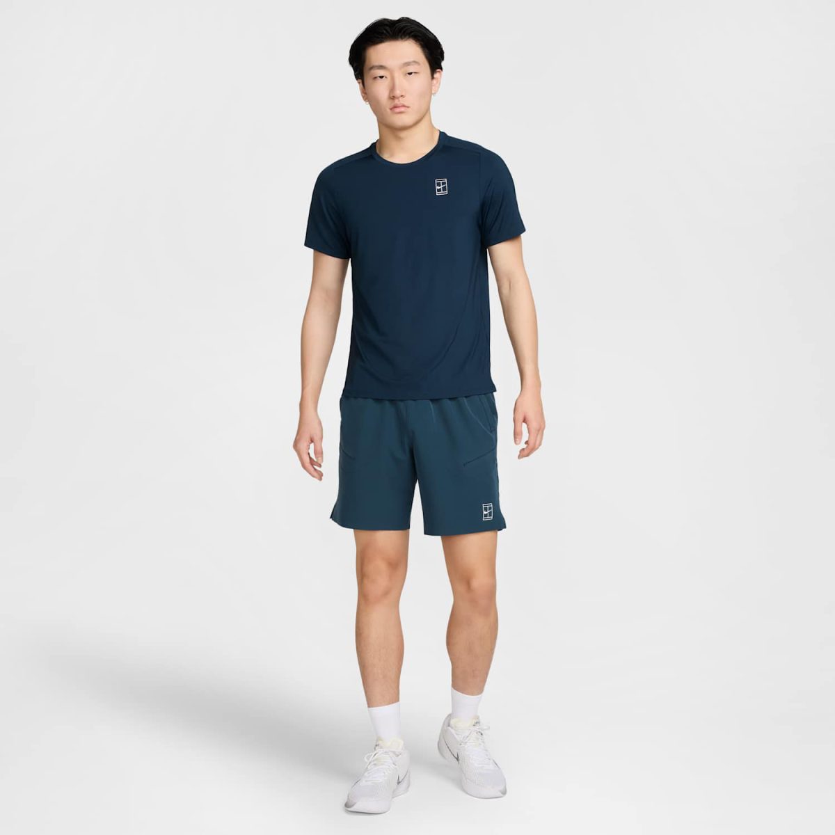 Nike Court Advantage Dri-FIT Erkek Tenis Tişörtü - Görsel 3