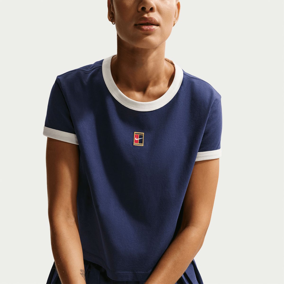 Nike Heritage Kadın Tenis Tişörtü - Görsel 5